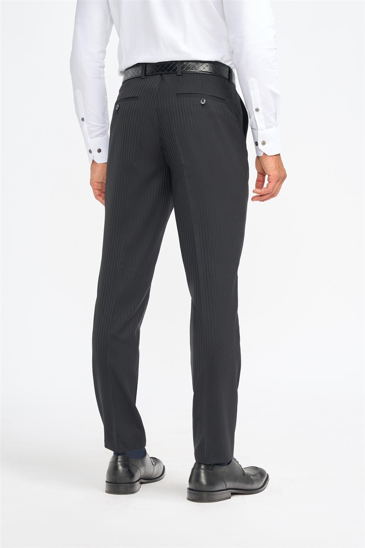 Pantalon habillé Roberto pour homme, noir à fines rayures.