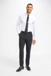 Pantalon habillé Roberto pour homme, noir à fines rayures.