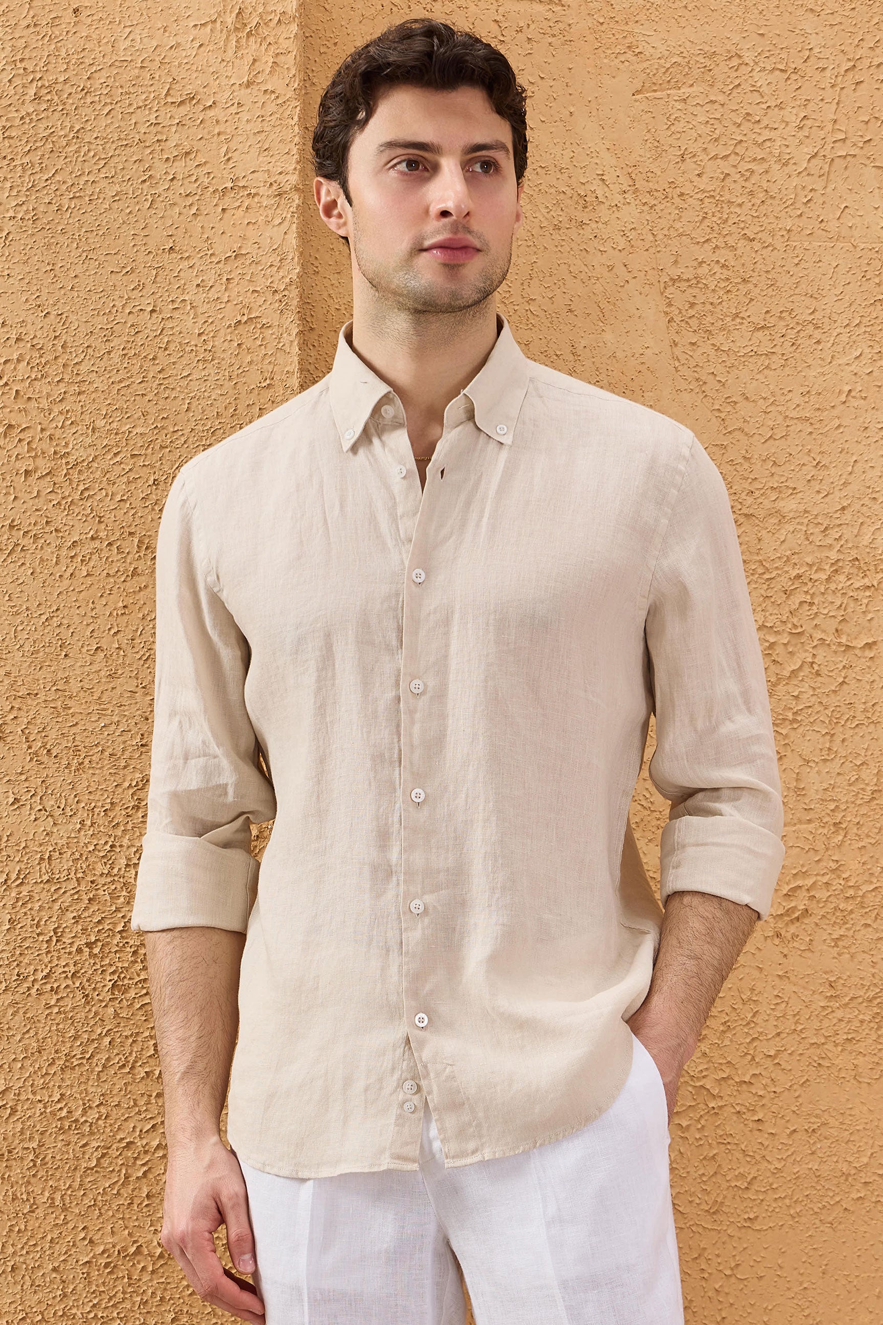 Chemise d'été beige en pur lin pour homme, manches longues, boutonnée