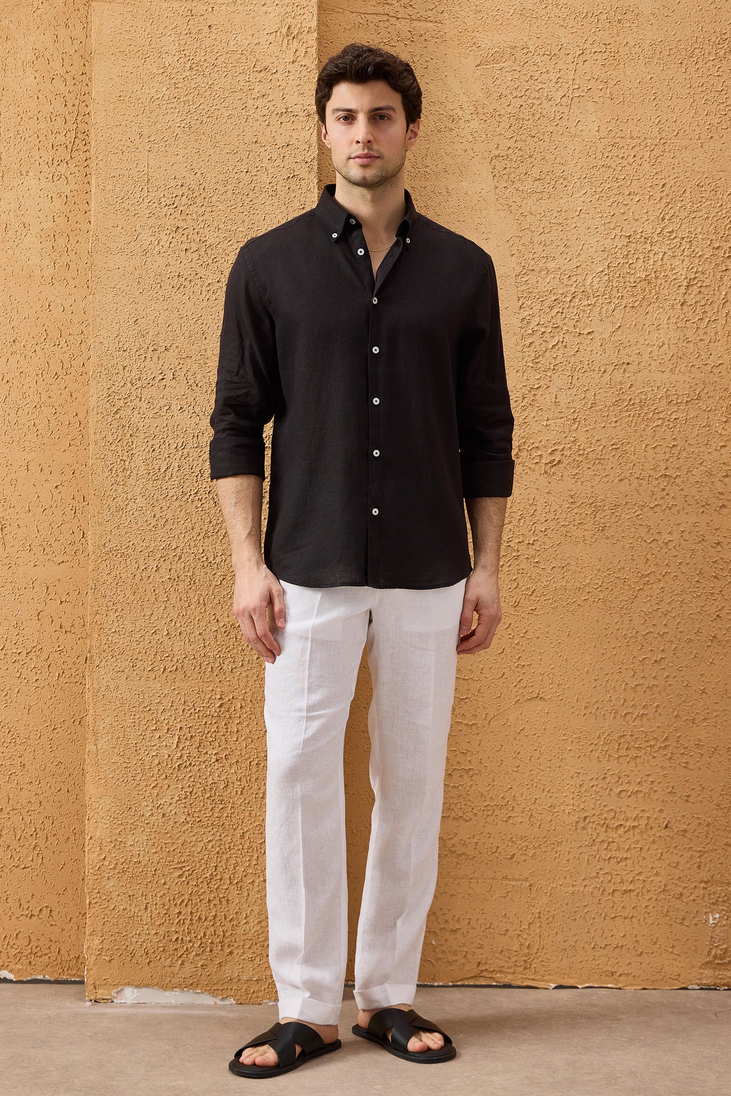 Chemise d'été à manches longues en pur lin noir pour homme
