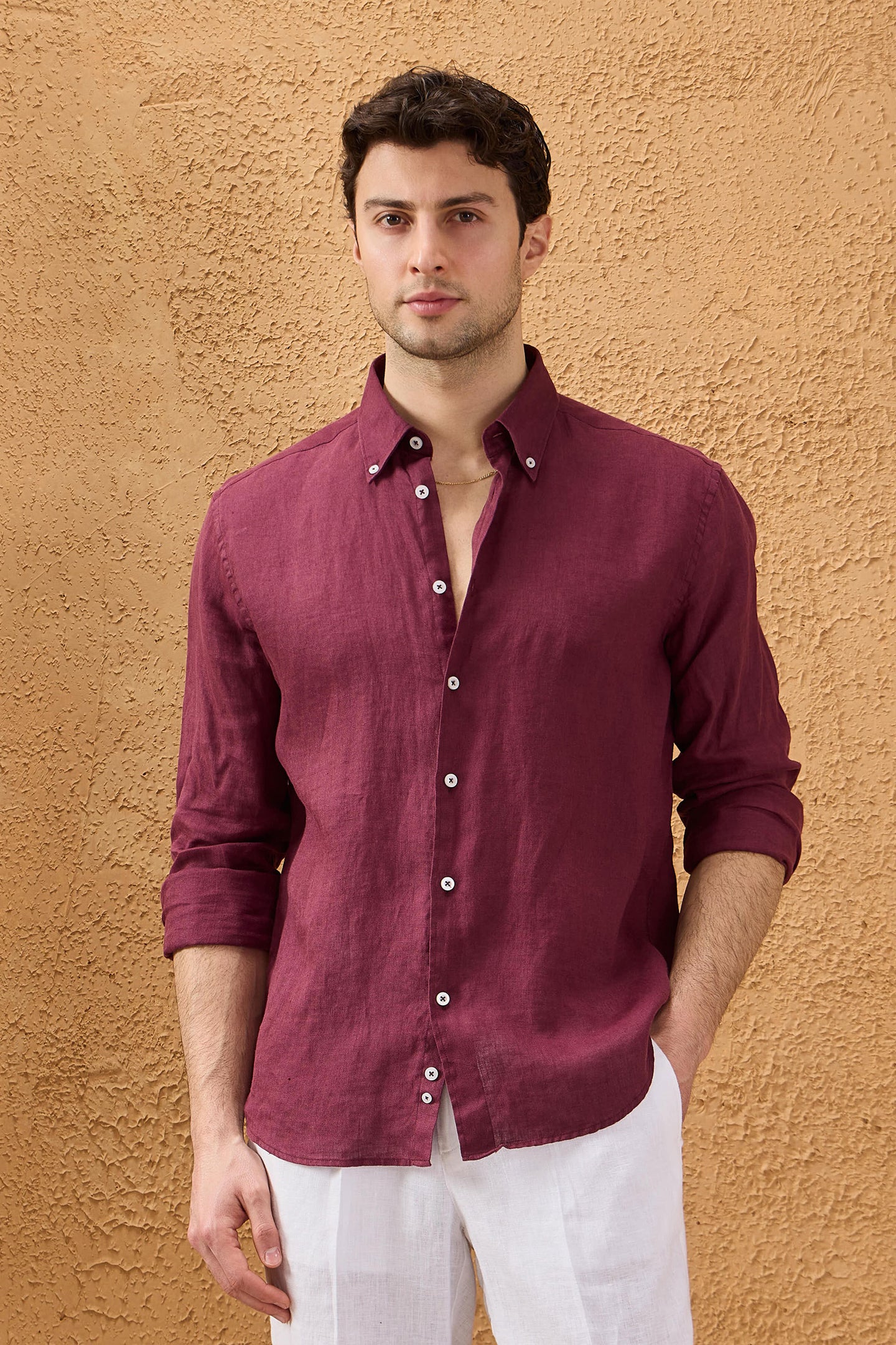Chemise d'été à manches longues en pur lin bordeaux pour homme