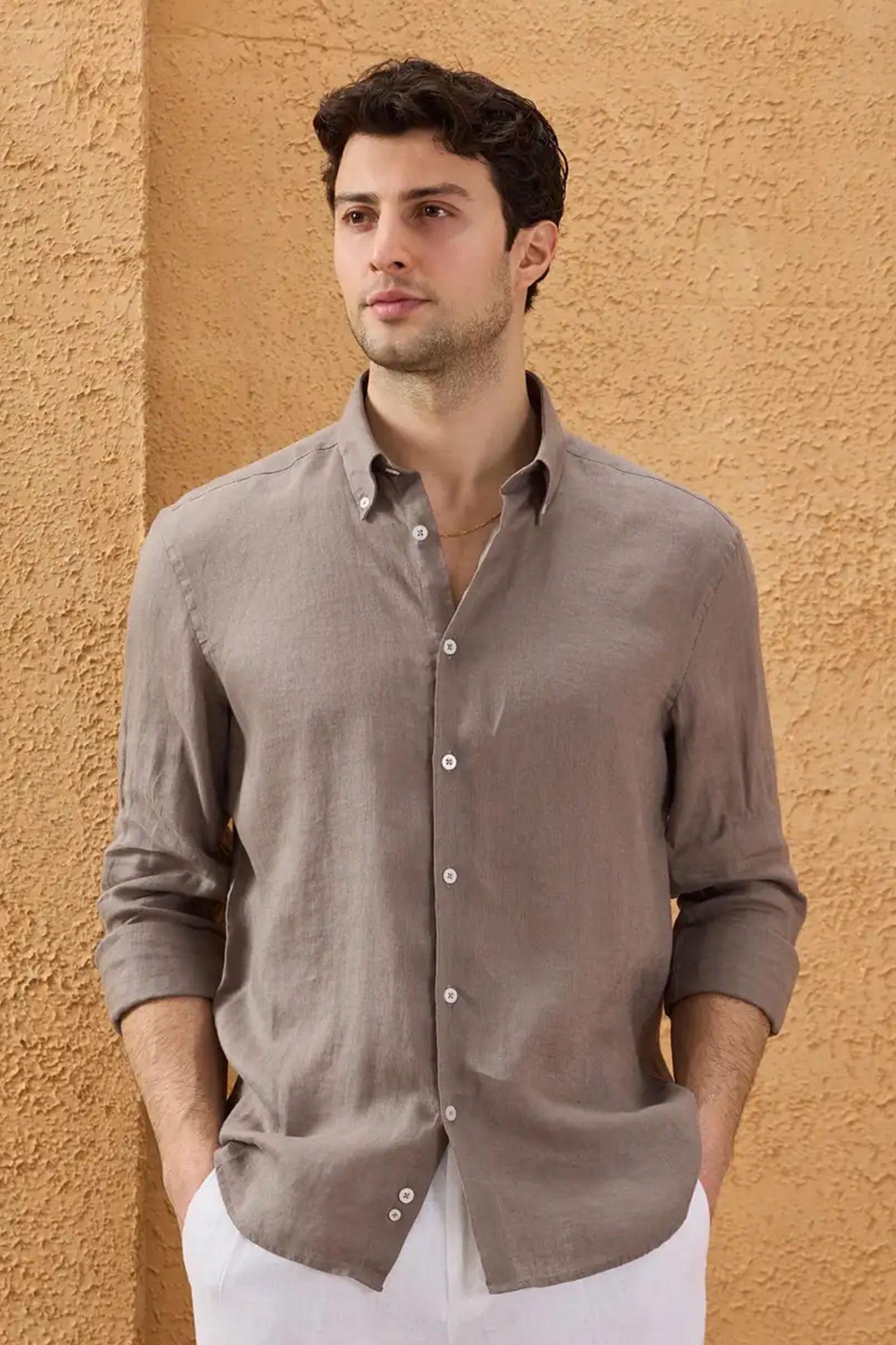 Chemise d'été à manches longues en pur lin marron clair pour homme
