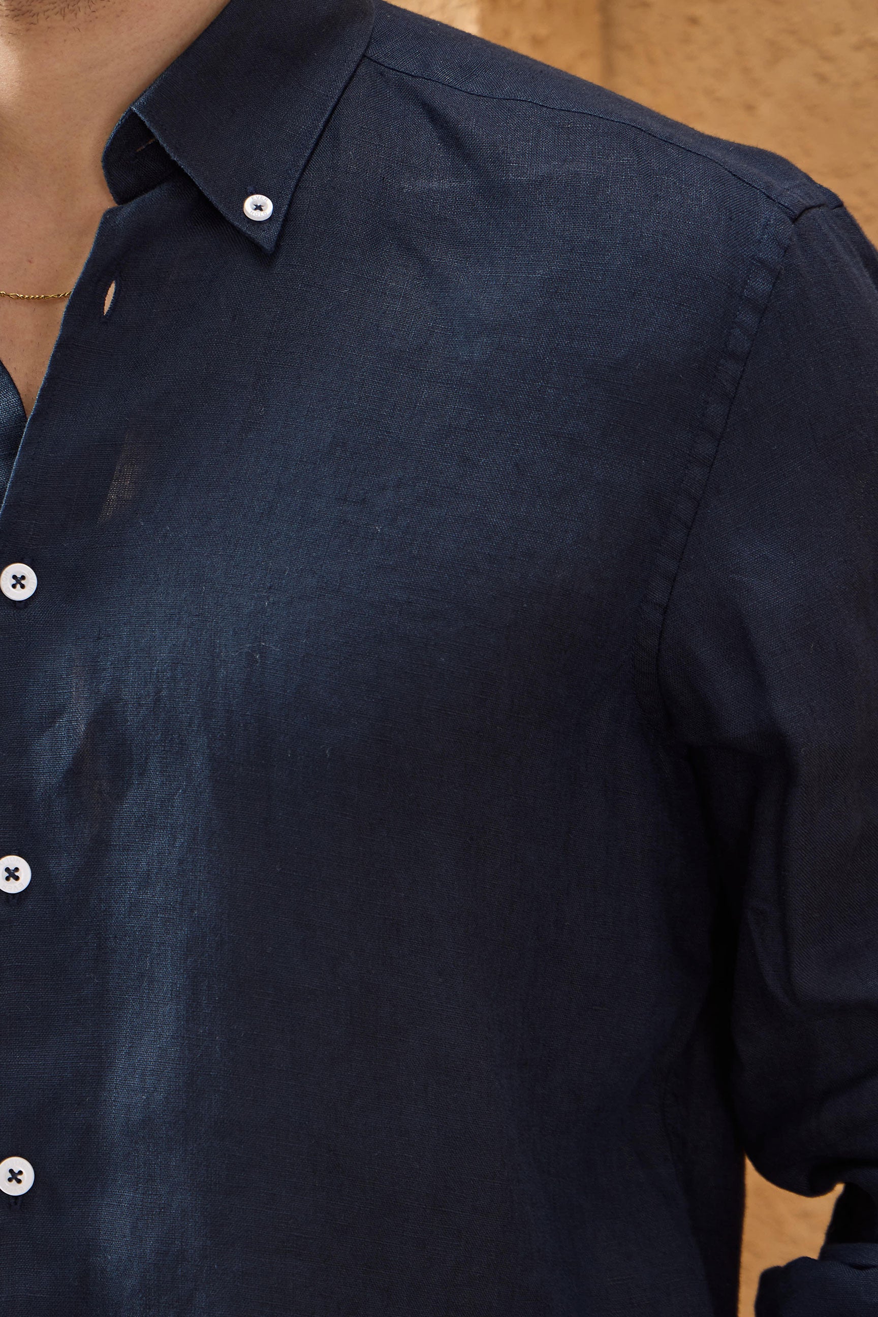 Chemise d'été à manches longues en pur lin bleu marine pour homme