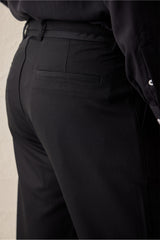 Pantalon Gurkha noir plissé pour homme, taille ajustable, coupe fuselée.