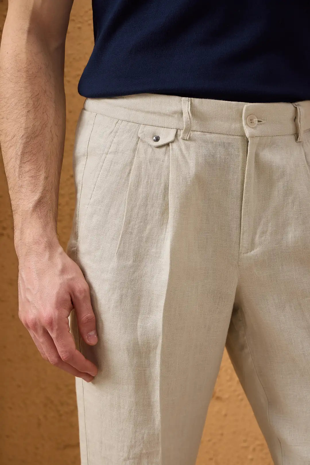 Pantalon beige pour homme en lin 100 % à plis et cordon de serrage, coupe droite décontractée