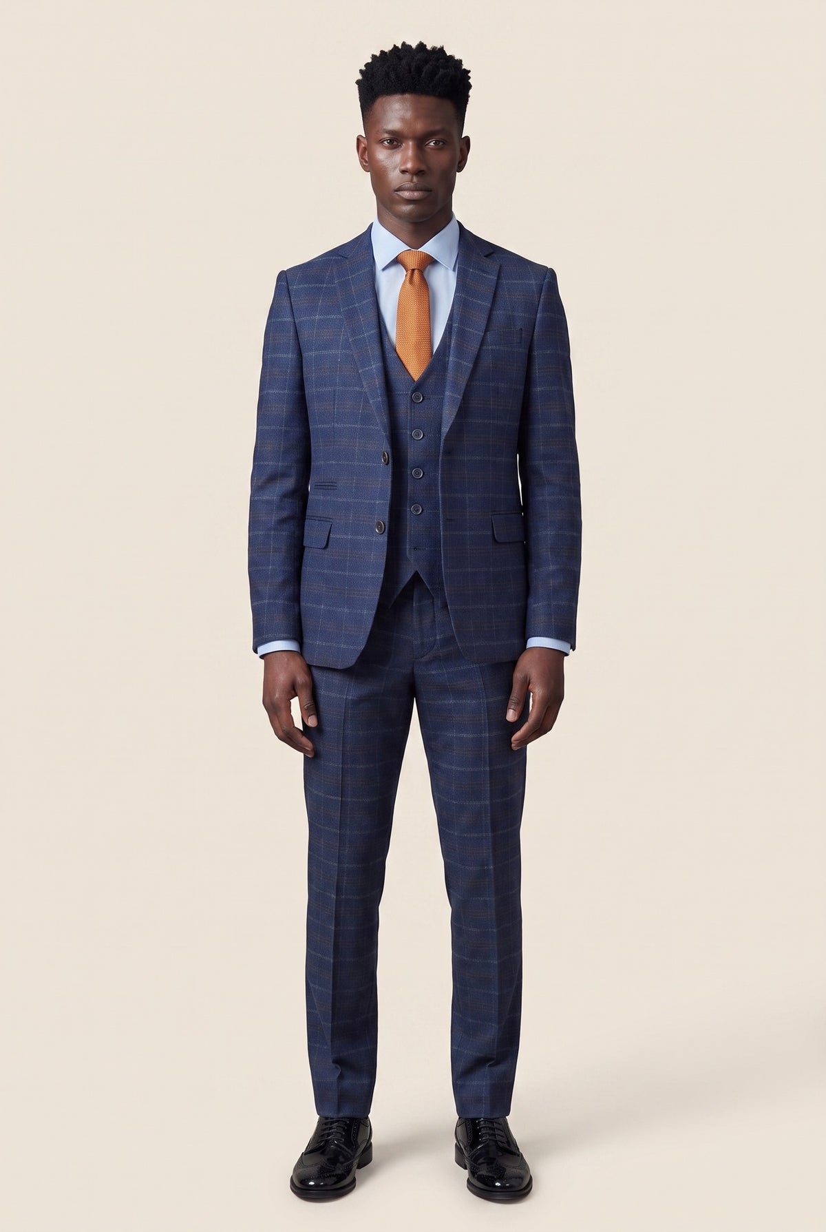 Look #979 styled with Costume trois pièces à carreaux bleu marine pour homme - Paul Andrew Kenneth