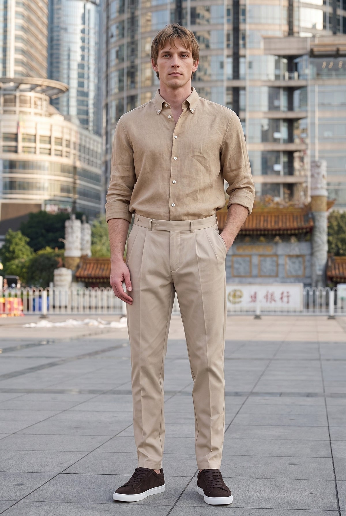 Look #1022 styled with Chemise d'été homme en pur lin marron camel, manches longues, boutonnée