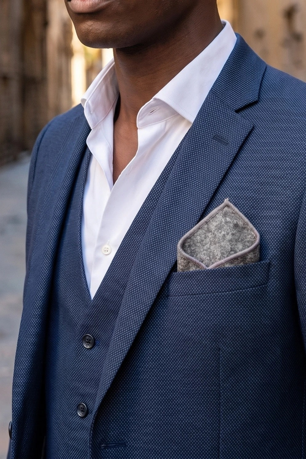 Pochette de costume en tweed gris pour homme