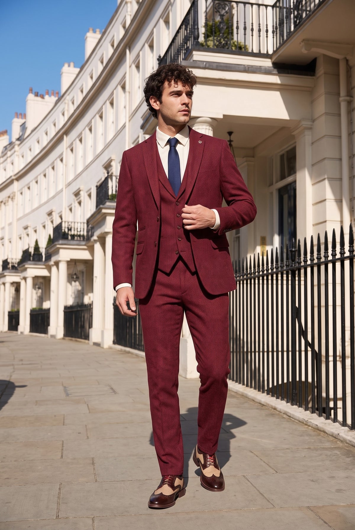 Look #508 styled with Costume trois pièces en tweed bordeaux à chevrons pour homme - STZ11