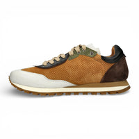 Baskets Aglae 02 pour homme, en cuir blanc et beige.