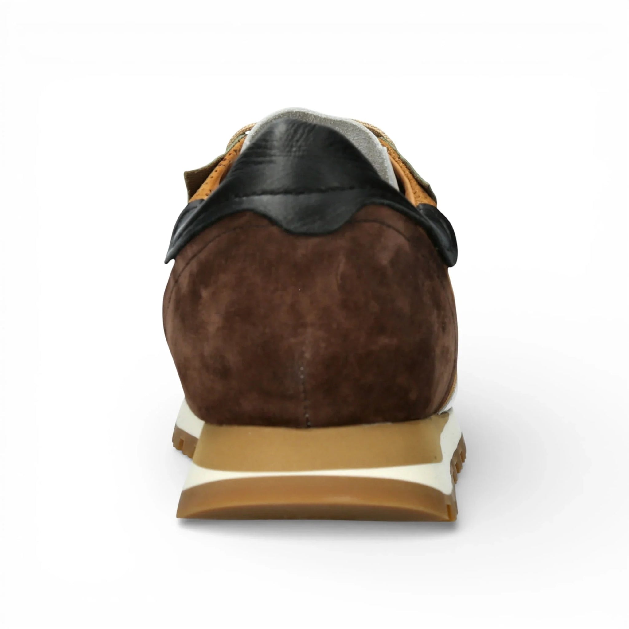 Baskets Aglae 02 pour homme, en cuir blanc et beige.