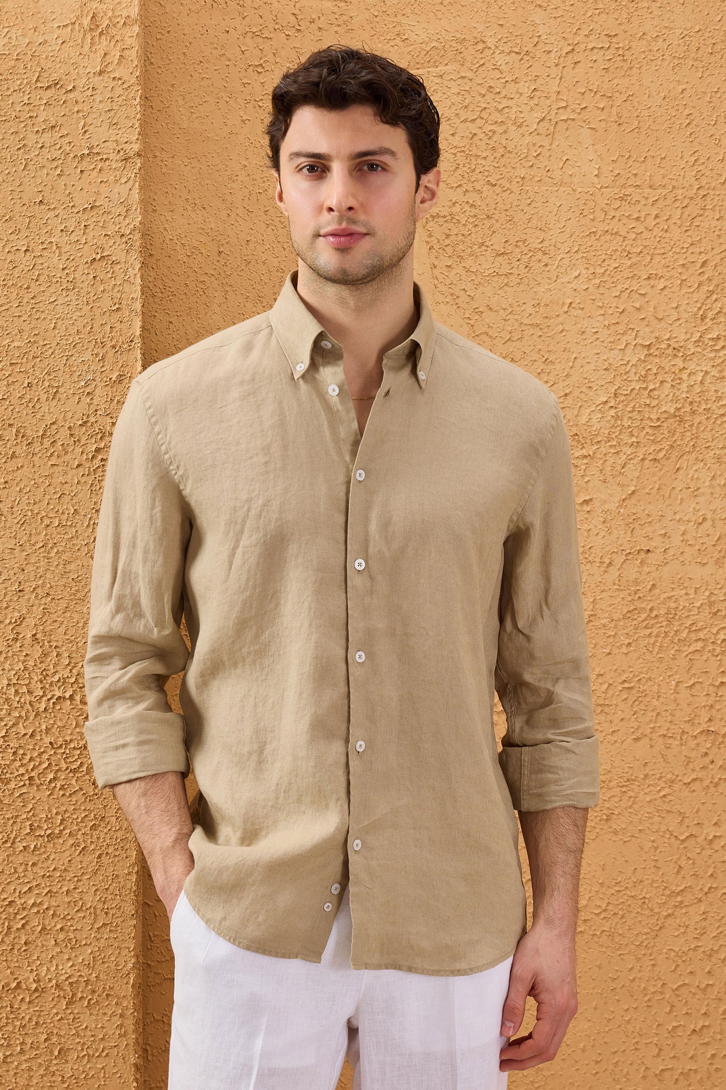 Chemise d'été à manches longues en pur lin beige foncé pour homme