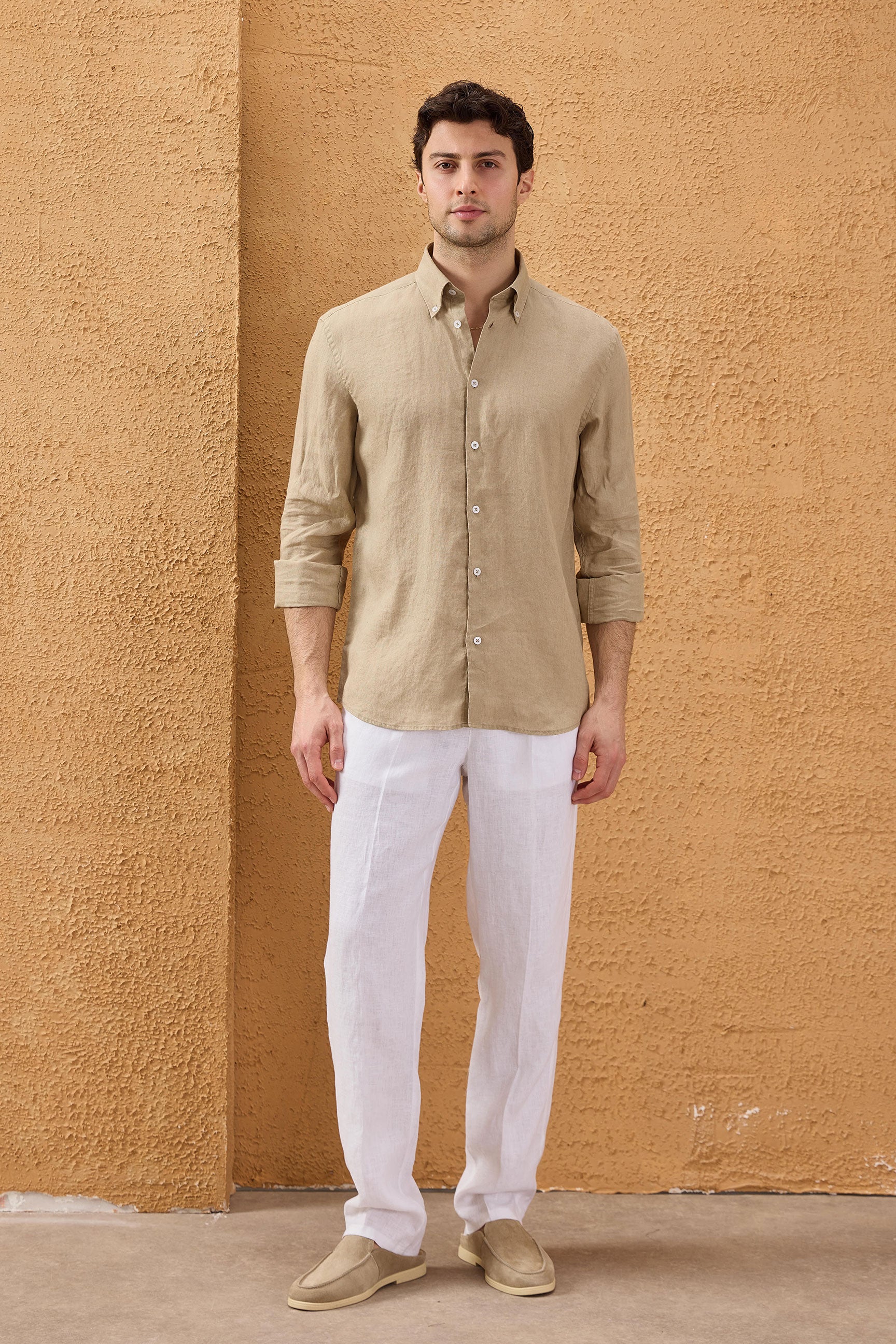 Chemise d'été à manches longues en pur lin beige foncé pour homme