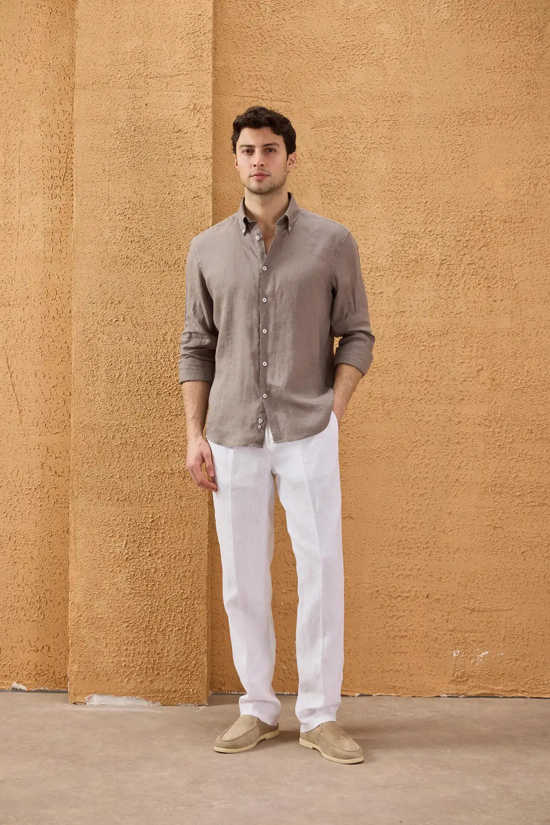 Chemise d'été à manches longues en pur lin marron clair pour homme