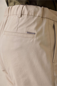 Pantalon beige plissé élégant et décontracté pour homme, coupe classique ajustée