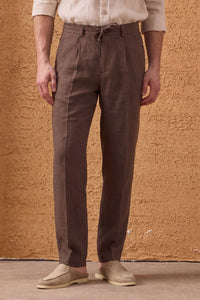 Costume deux pièces homme en lin marron, style safari, fermeture éclair, été.