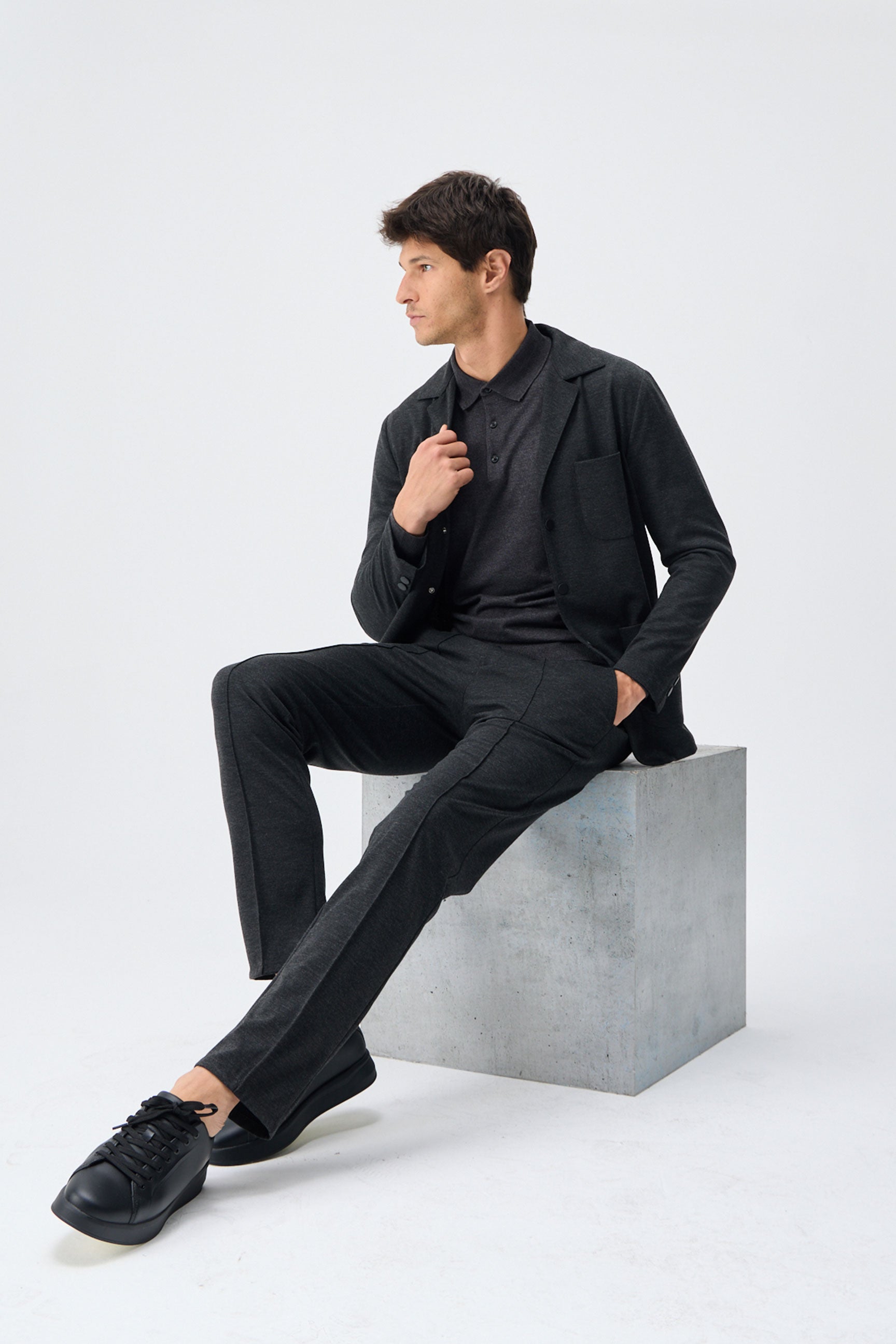 Blazer homme en jersey doux anthracite, veste élégante décontractée