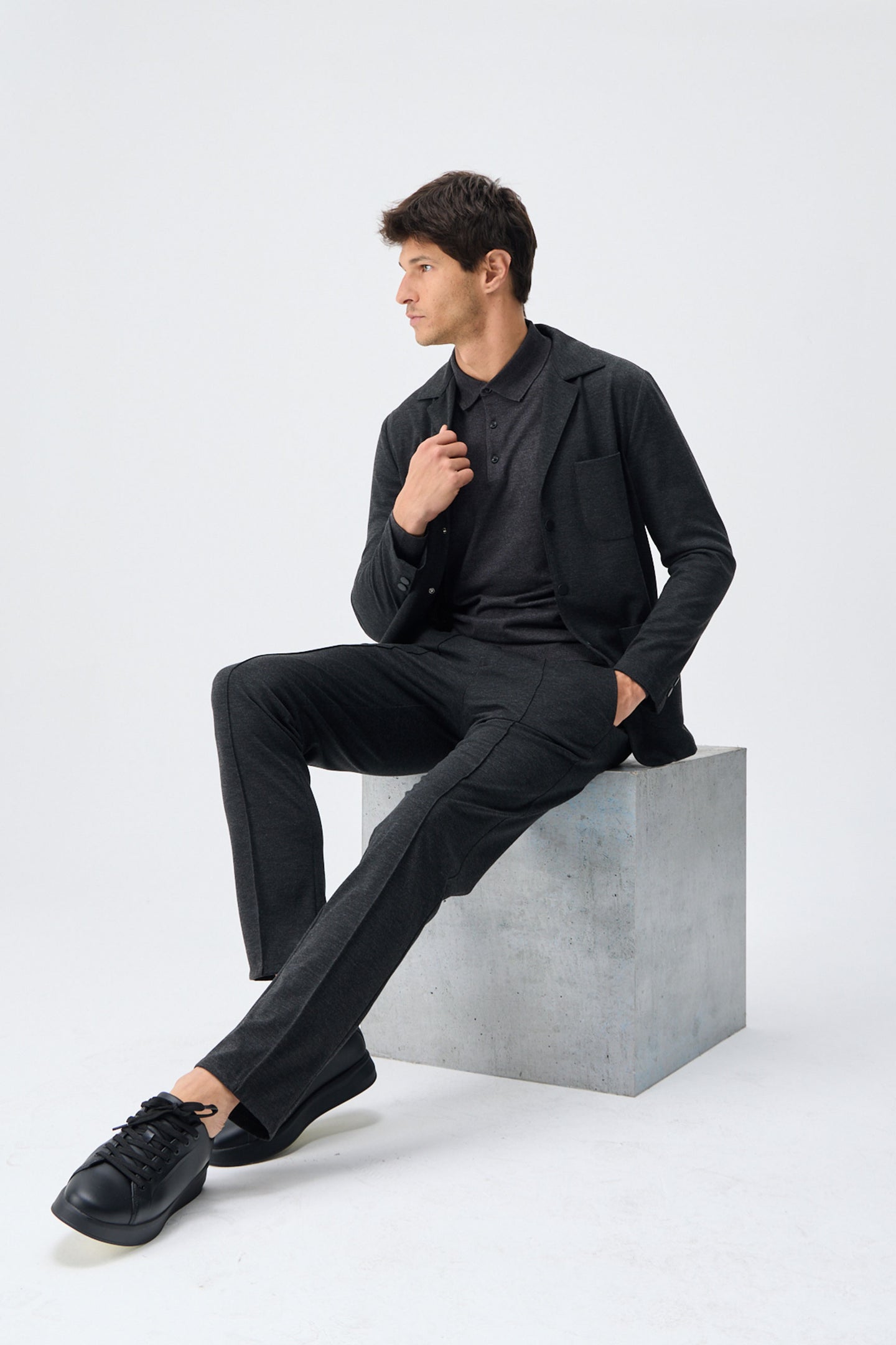 Ensemble veste blazer et pantalon de costume décontracté chic pour homme, en jersey doux anthracite