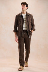 Costume deux pièces homme en lin marron, style safari, fermeture éclair, été.