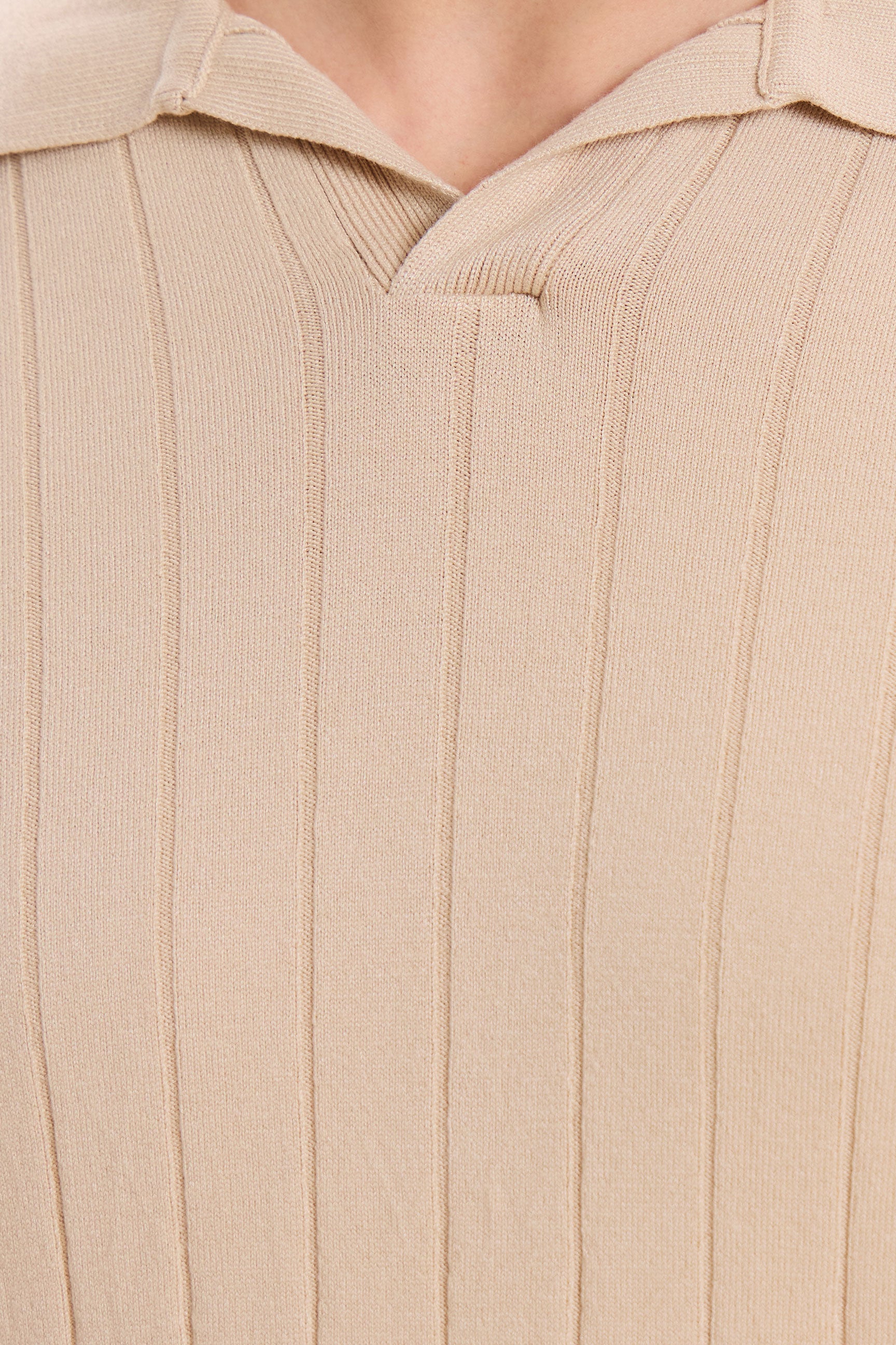 Polo beige côtelé pour homme