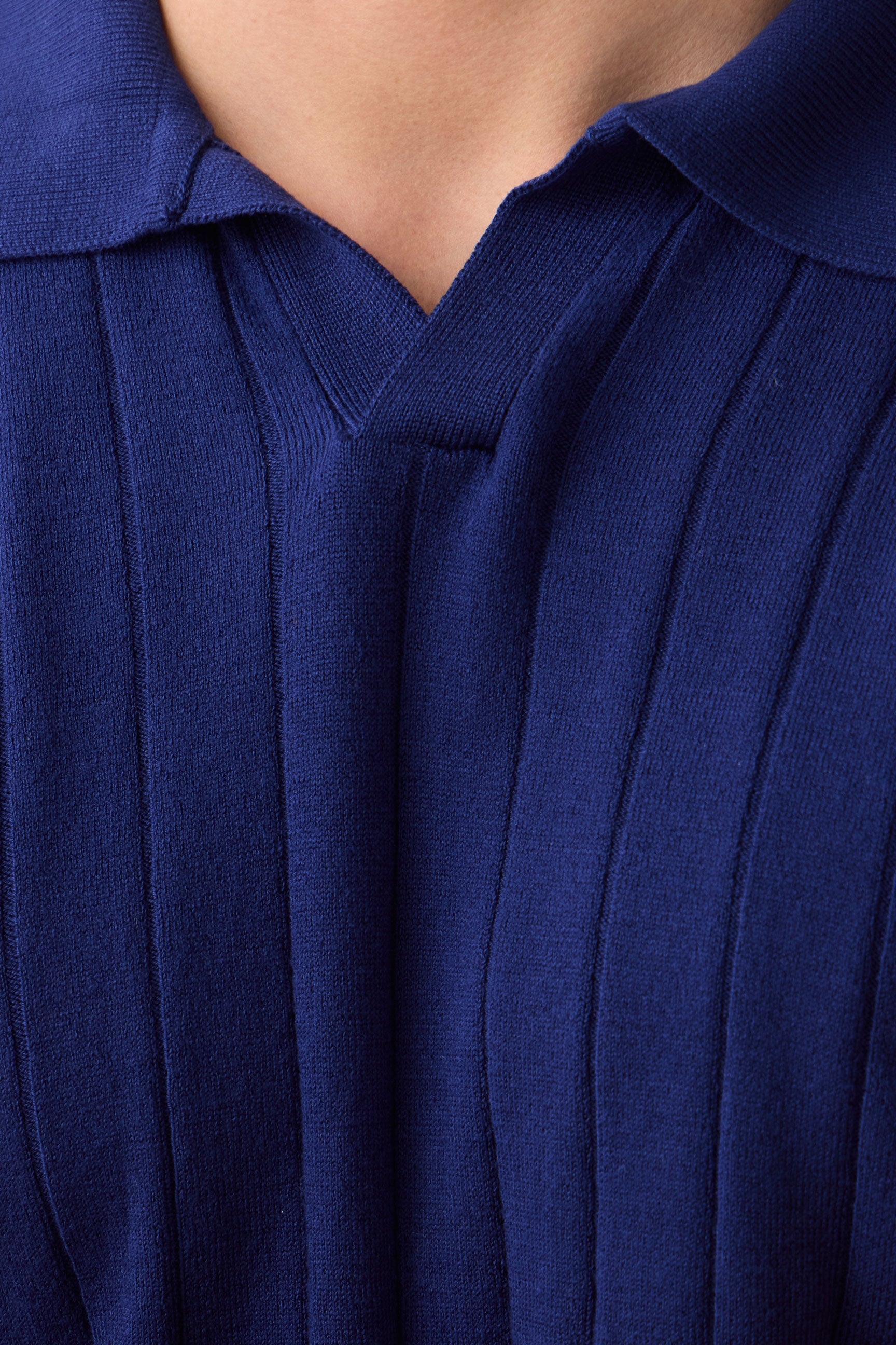 Polo homme bleu marine en maille côtelée