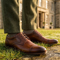 Chaussures Derby Everett pour homme, en cuir marron poli, bout rapporté.