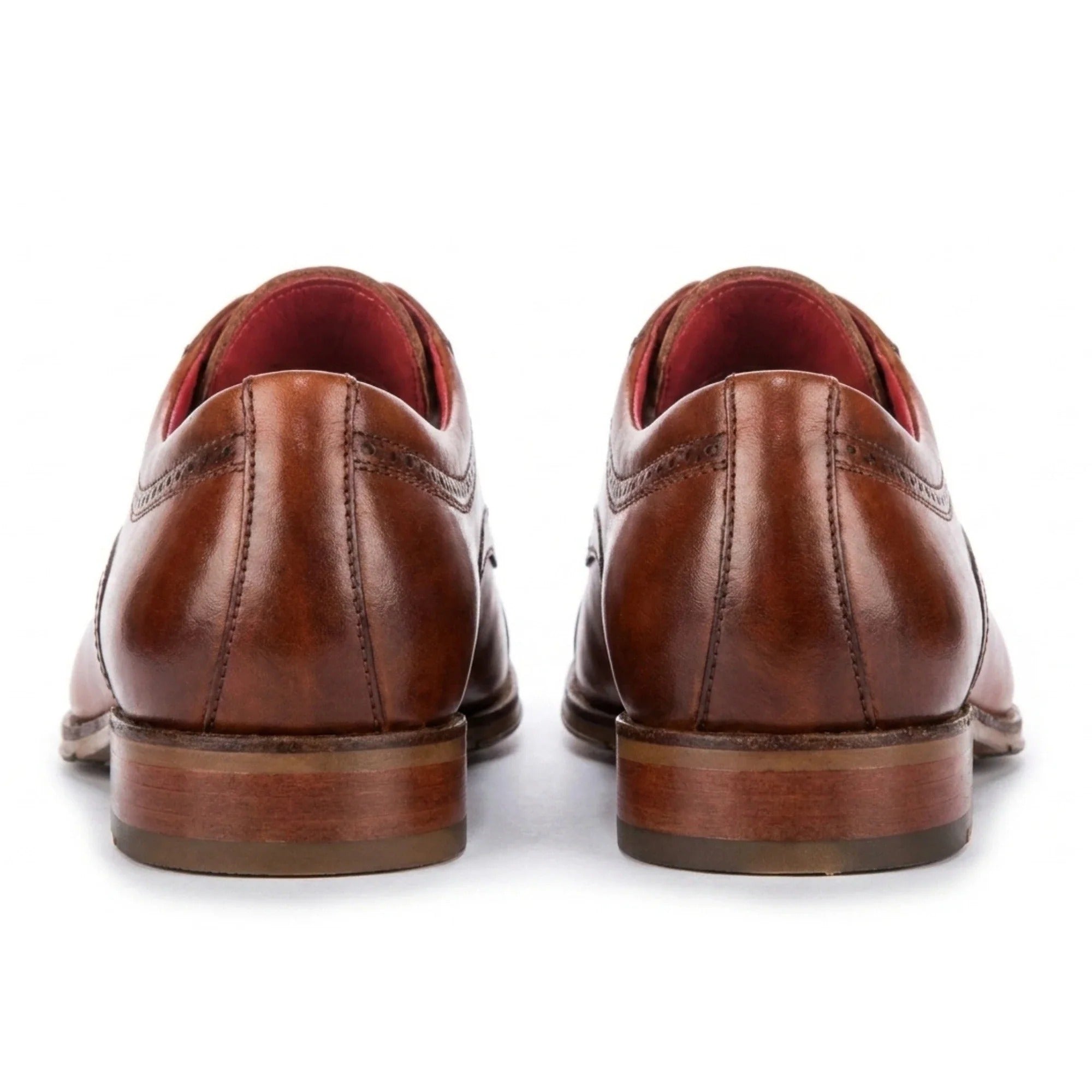 Chaussures Derby Everett pour homme, en cuir marron poli, bout rapporté.