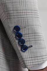 Costume trois pièces Hugo pour homme, gris clair, à carreaux bleu marine et finitions en velours