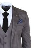 IM44 - Costume trois pièces gris à fines rayures pour homme, style Shelby