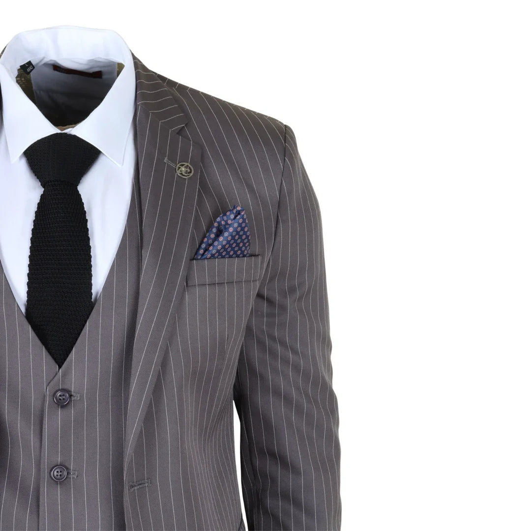 IM44 - Costume trois pièces gris à fines rayures pour homme, style Shelby