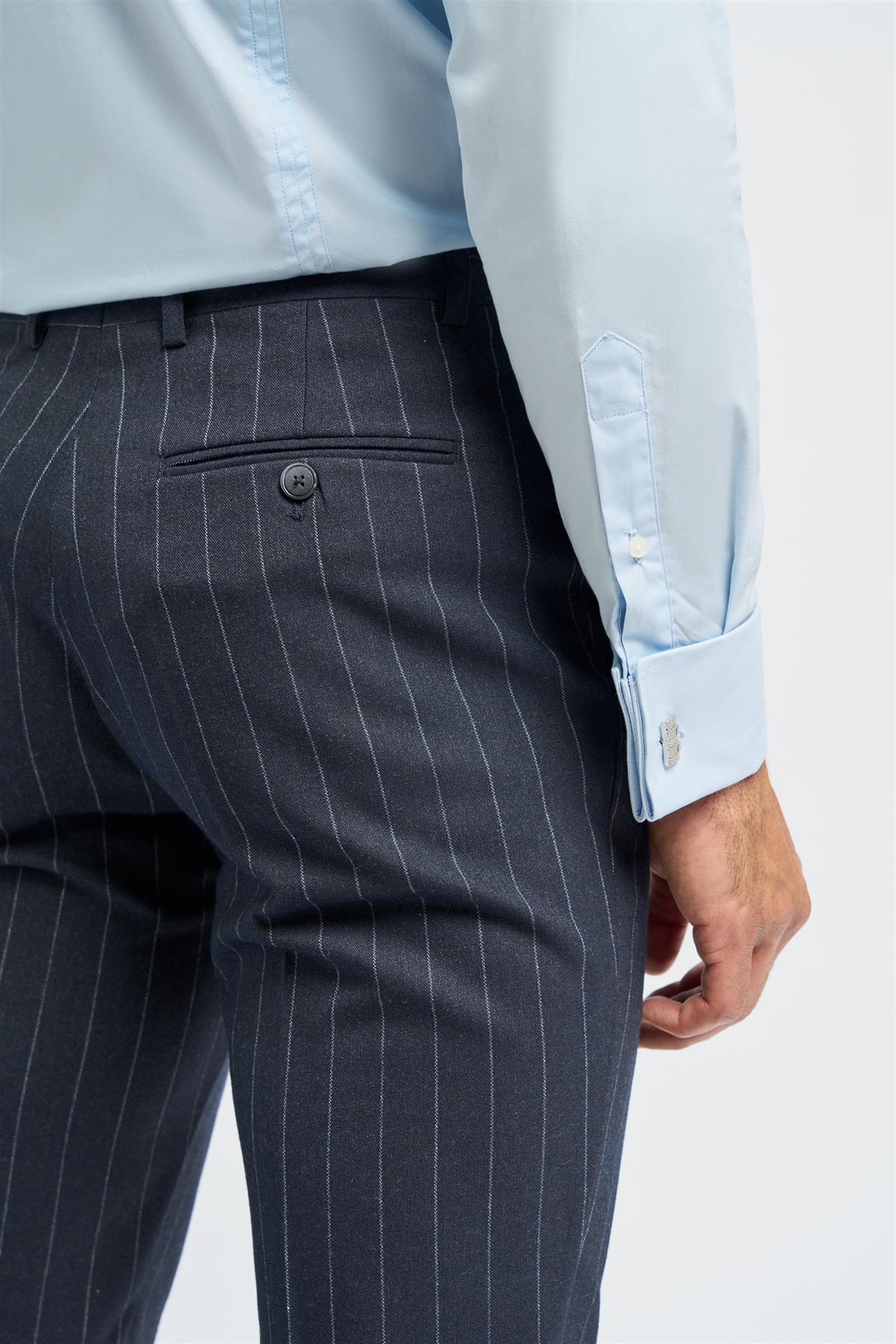 Pantalon à fines rayures bleu marine Invincible pour homme