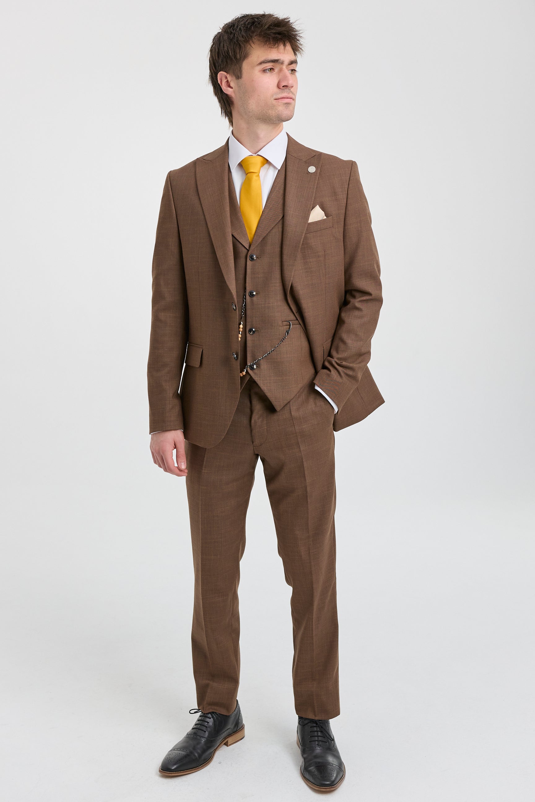 Costume trois pièces marron uni pour homme James, coupe classique