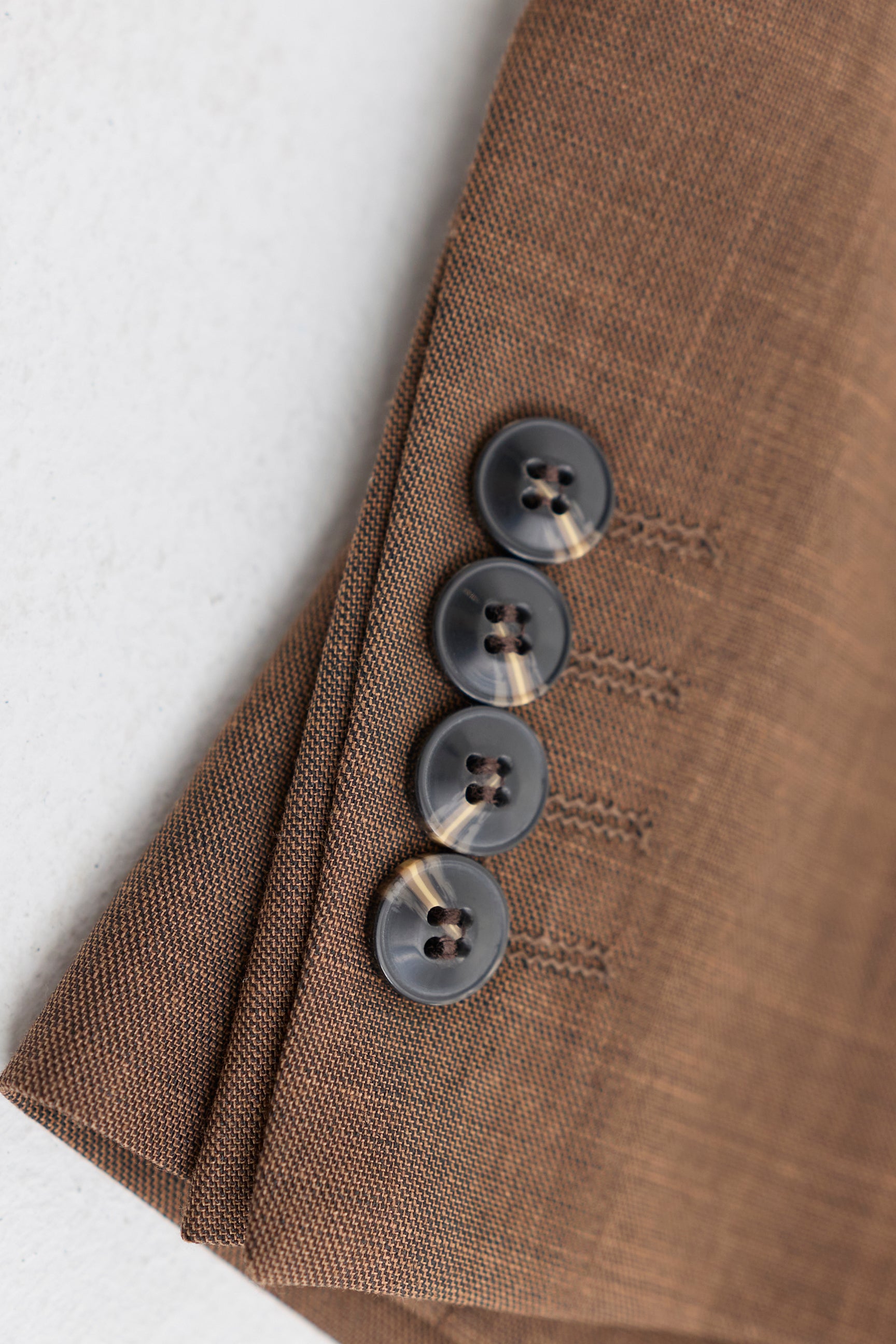 Costume trois pièces marron uni pour homme James, coupe classique