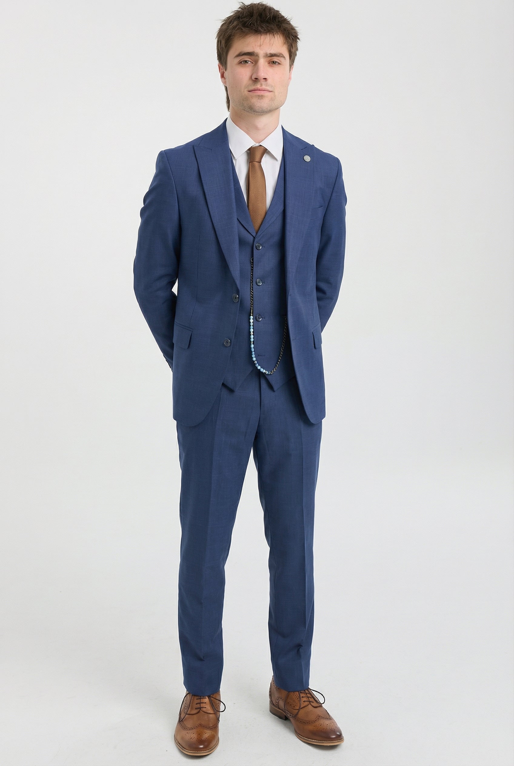 Costume trois pièces bleu marine pour homme James