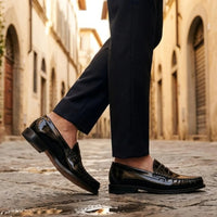 Joseph - Mocassins noirs brillants Penny pour hommes