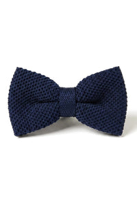 Nœud papillon tricoté