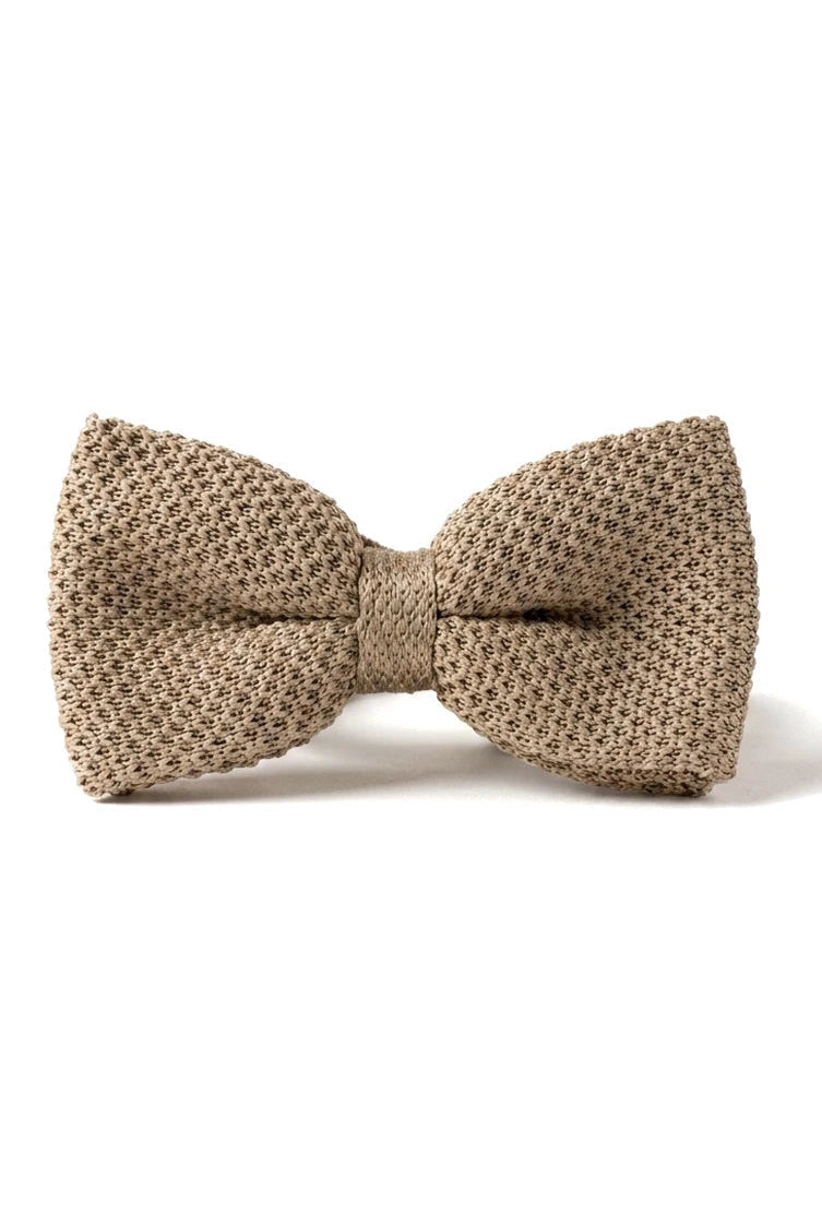 Nœud papillon tricoté