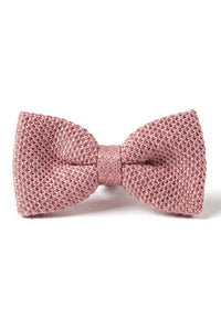 Nœud papillon tricoté