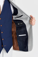 Costume Mark Stone avec gilet bleu marine Mayfair contrastant