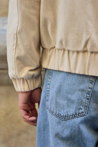 Veste bomber utilitaire beige pour homme, légère, matelassée et zippée