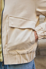 Veste bomber utilitaire beige pour homme, légère, matelassée et zippée