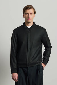 Veste bomber noire minimaliste et élégante pour homme