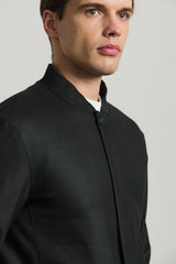 Veste bomber noire minimaliste et élégante pour homme