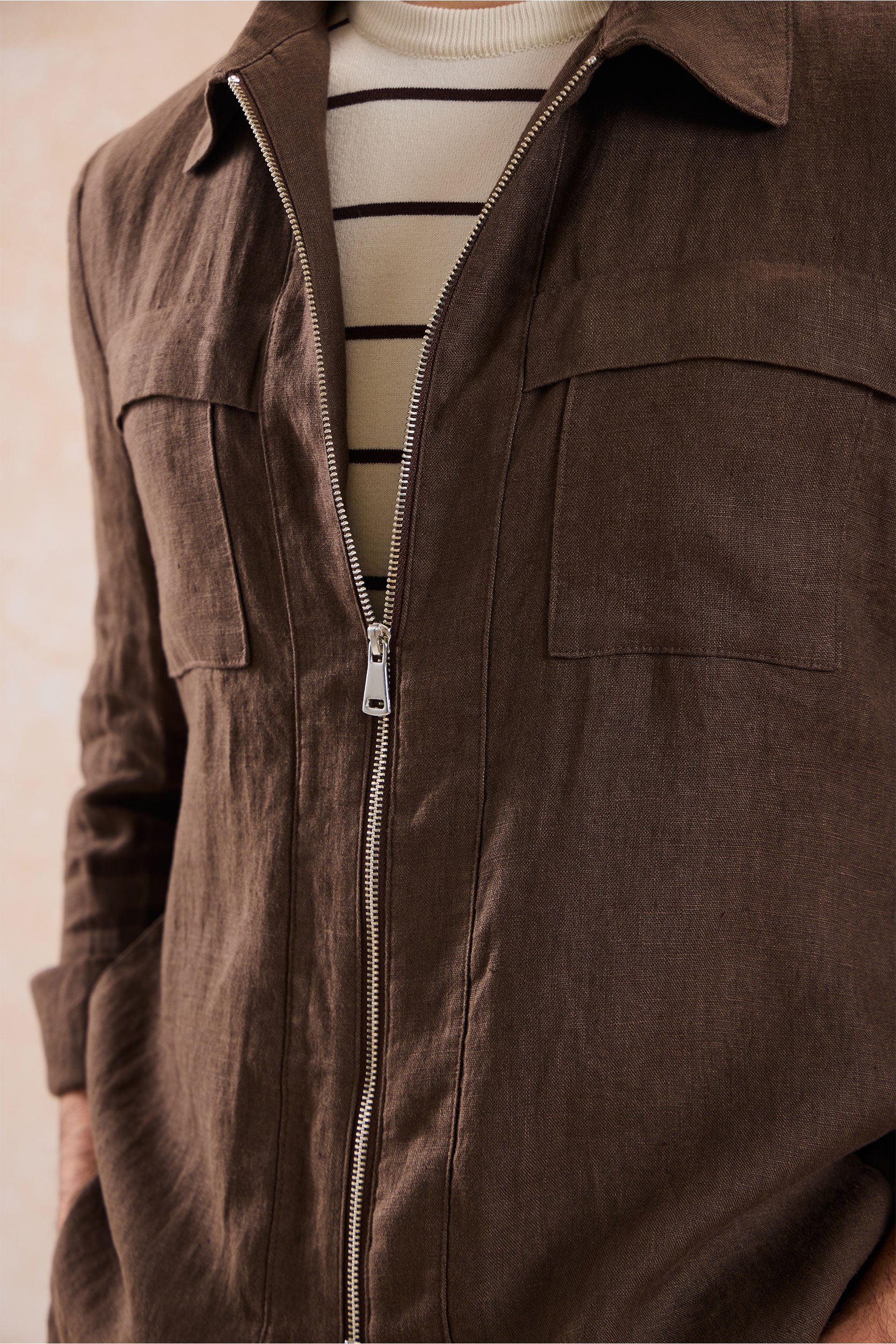 Ensemble veste en lin marron zippée et pantalon beige pour homme, tenue d'été élégante et décontractée