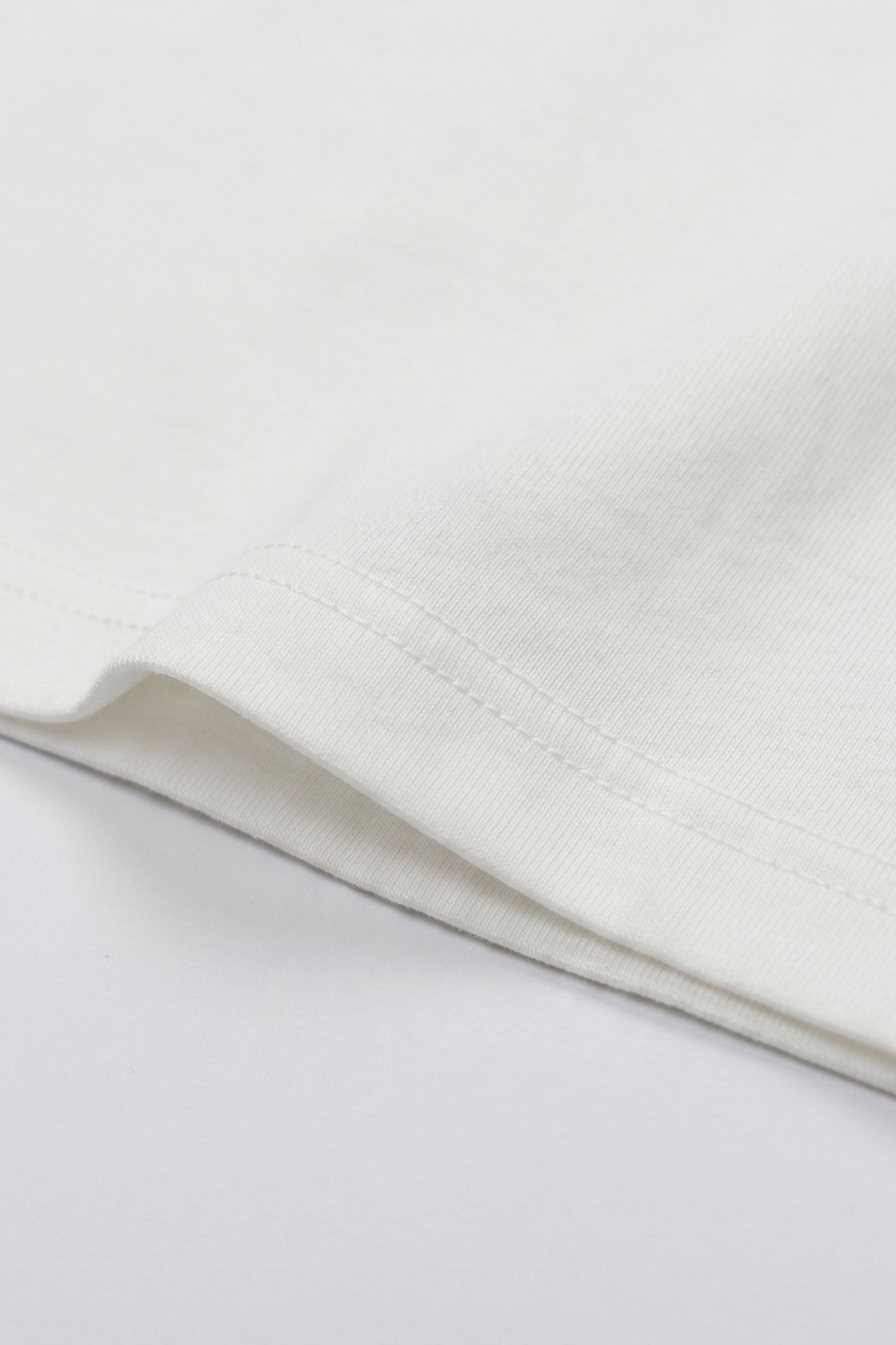 T-shirt classique en coton blanc cassé pour homme