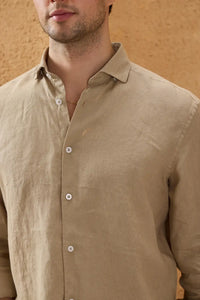 Chemise d'été à manches longues en pur lin beige foncé pour homme
