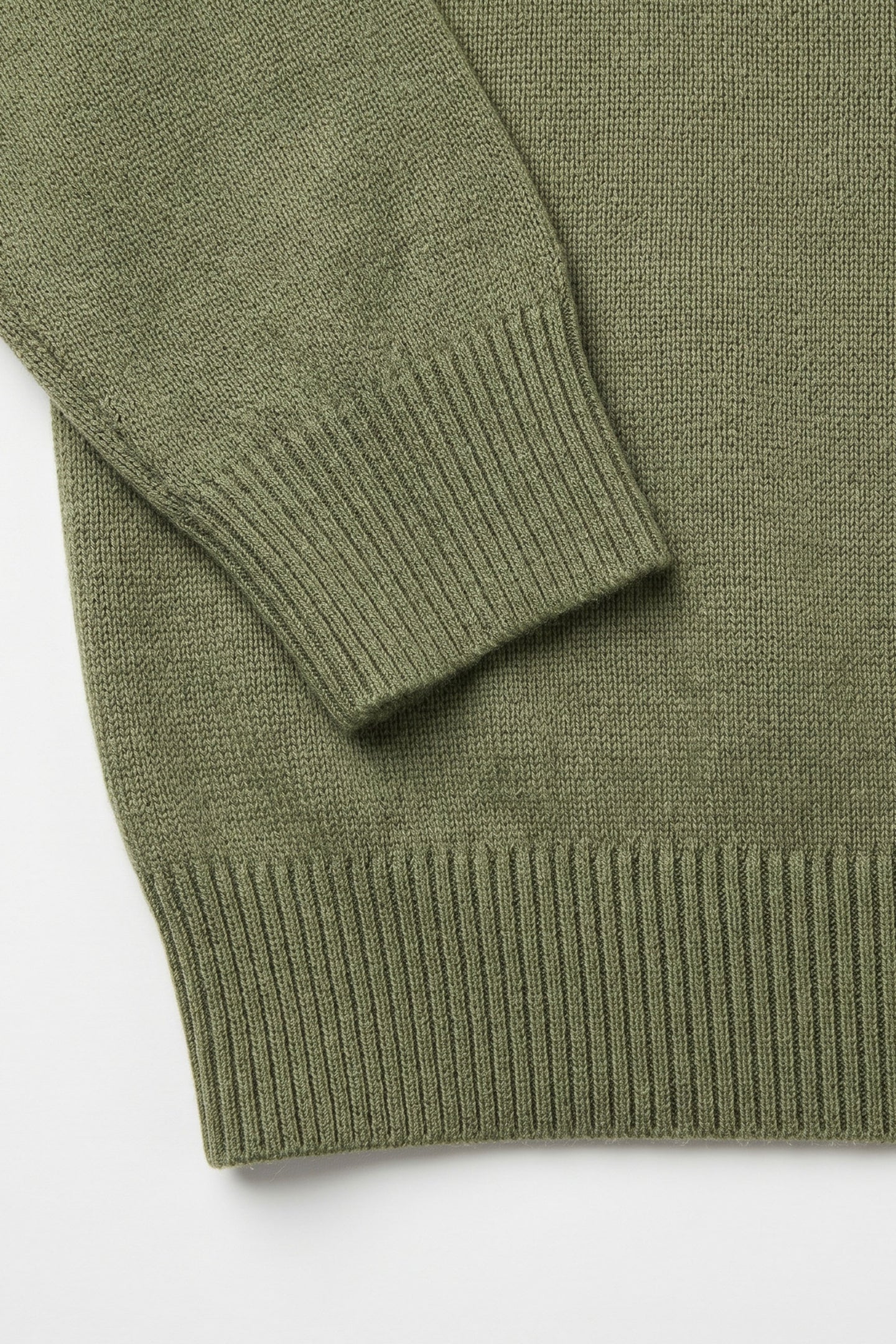 Pull en maille vert à col rond pour homme, coupe classique