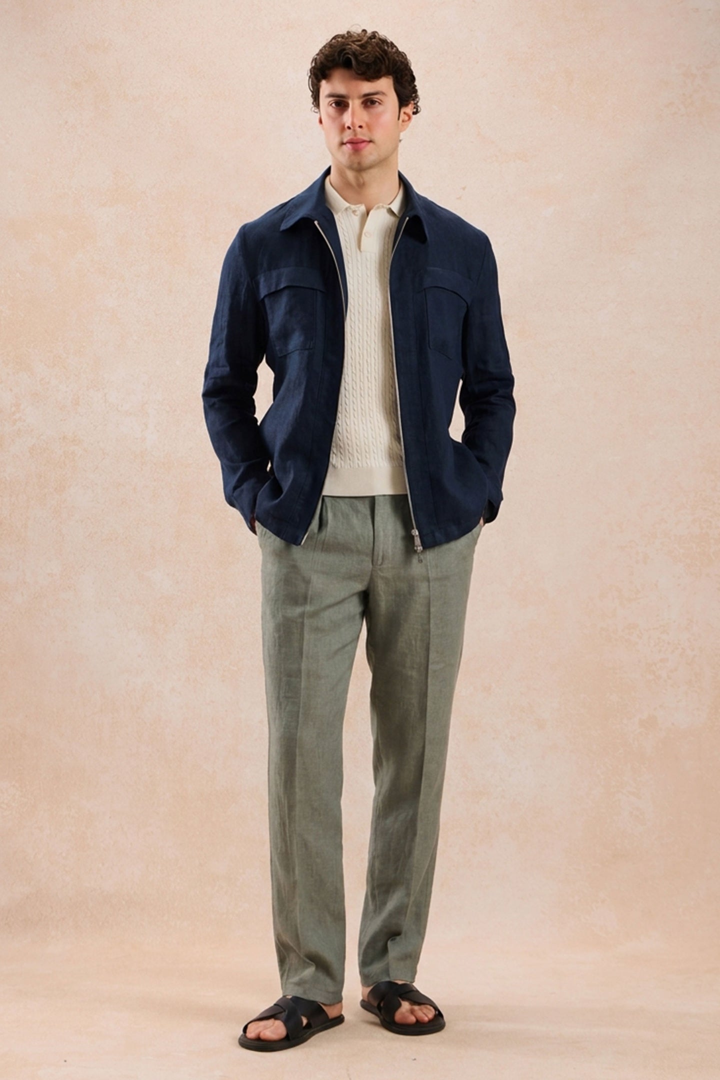 Ensemble veste zippée en lin bleu marine et pantalon sauge pour homme, tenue d'été élégante et décontractée