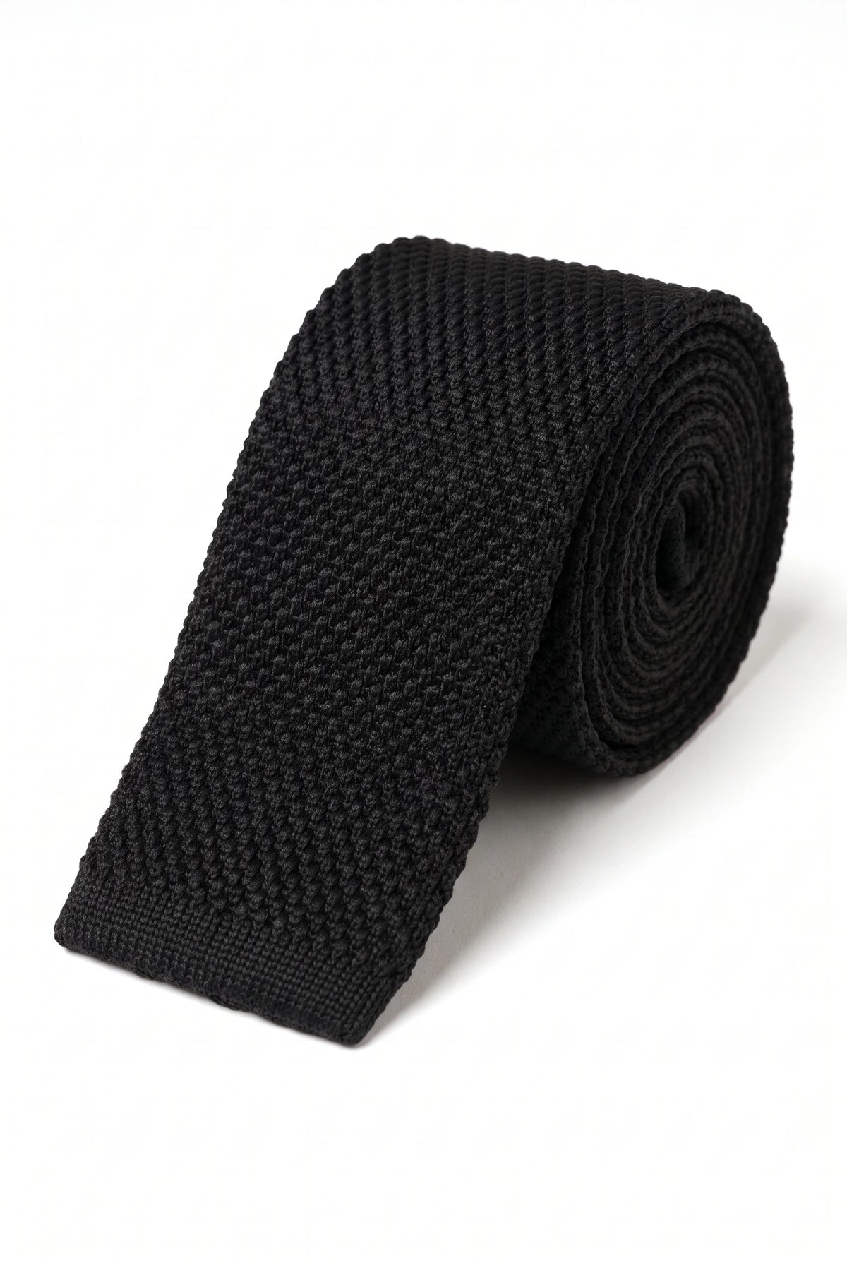 Cravate noire tricotée pour homme