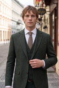 Cravate à chevrons en tweed marron pour homme